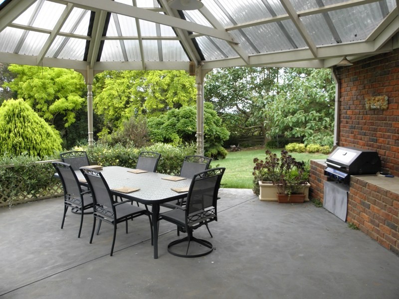 94 Rulemount Road, Warragul VIC 3820