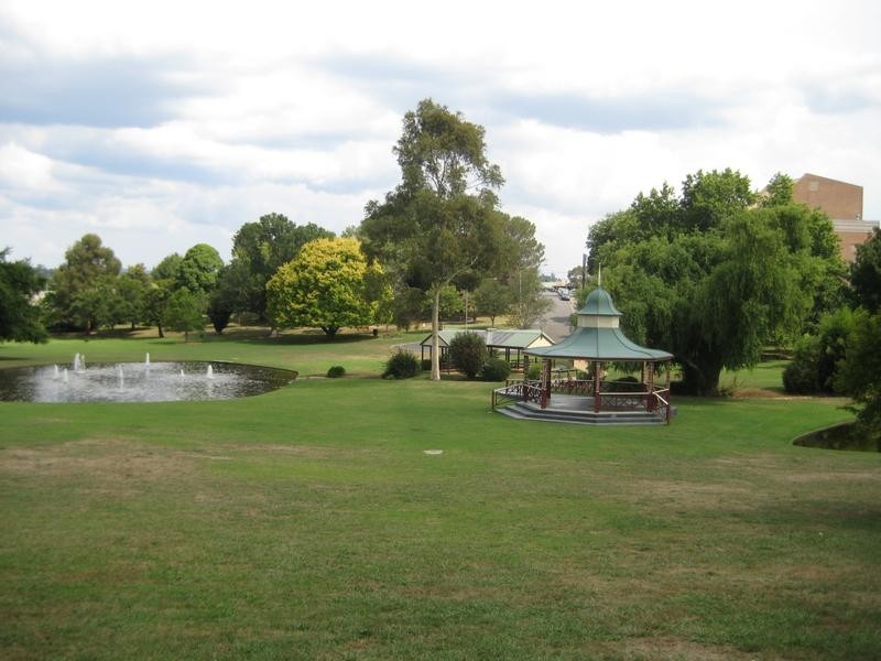 77 Clifford Street, Warragul VIC 3820