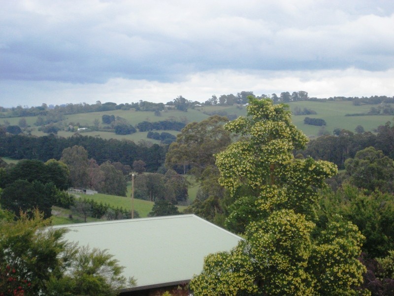 30 Burtonwood Court, Neerim South VIC 3831