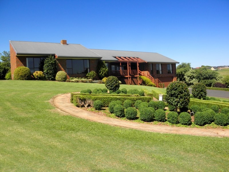 2 Greenland Drive, Drouin VIC 3818