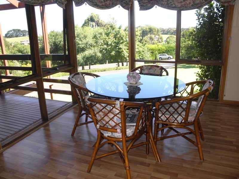 2 Greenland Drive, Drouin VIC 3818