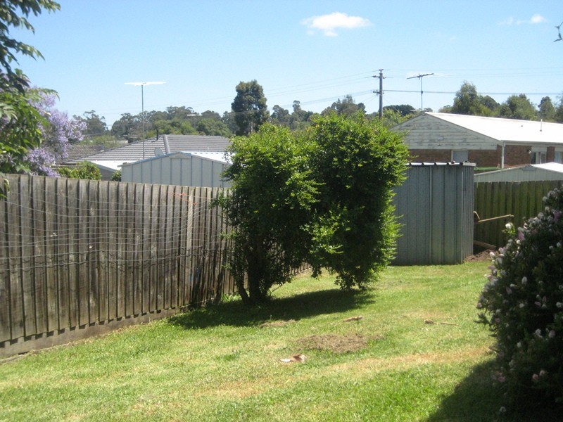 25 Adam Court, Drouin VIC 3818
