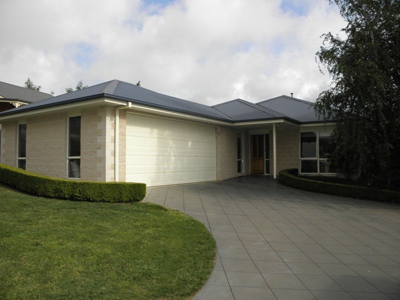 7 McMillan Drive, Warragul VIC 3820