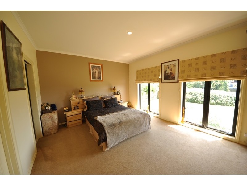 17 Bell Park Close, Warragul VIC 3820