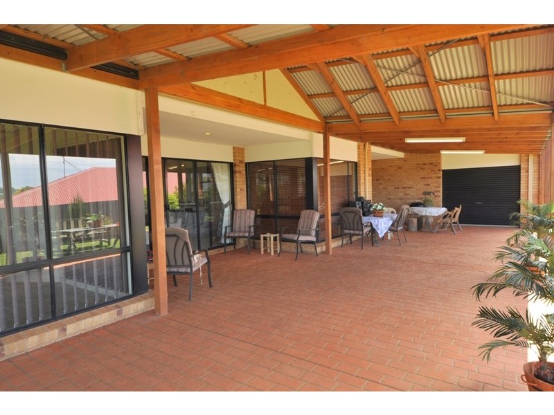 17 Bell Park Close, Warragul VIC 3820