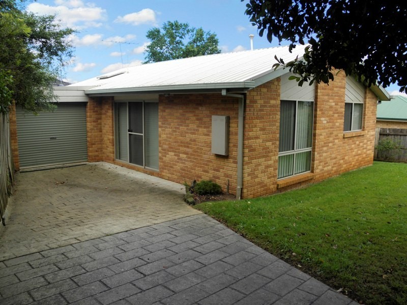 1a Balmoral Crescent, Drouin VIC 3818