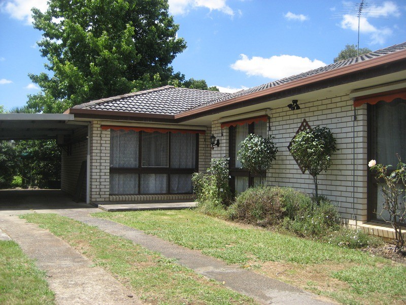 4 Murrell Street, Drouin VIC 3818
