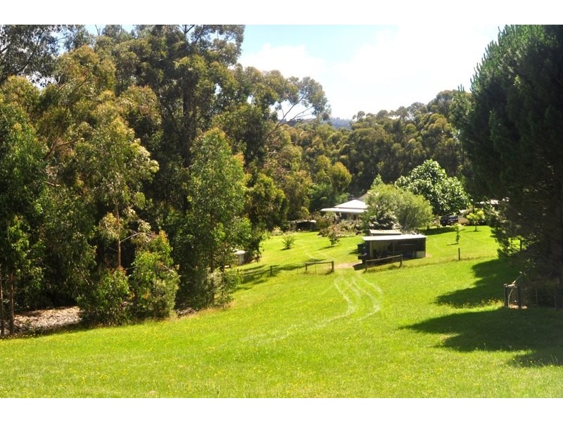 43 Nangara Road, Jindivick VIC 3818
