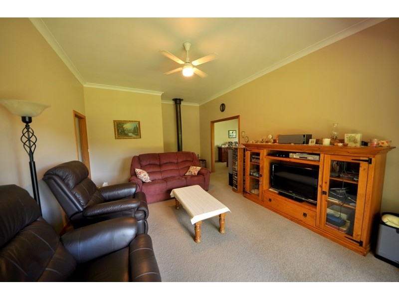 43 Nangara Road, Jindivick VIC 3818