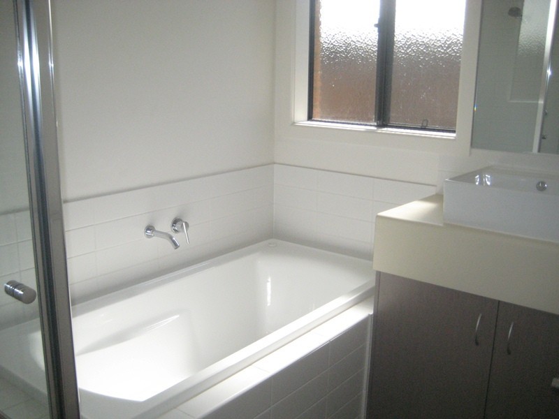 32 Sutherland Way, Drouin VIC 3818