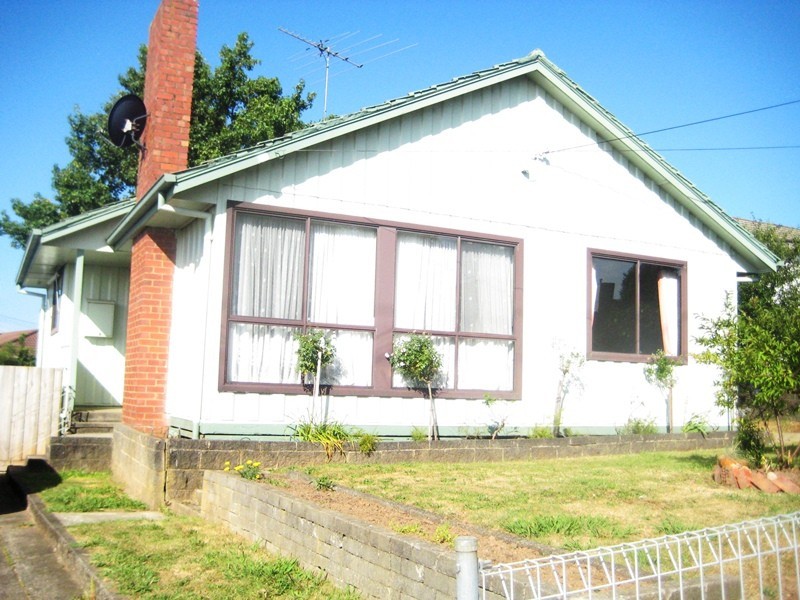 8 Steward Street, Warragul VIC 3820