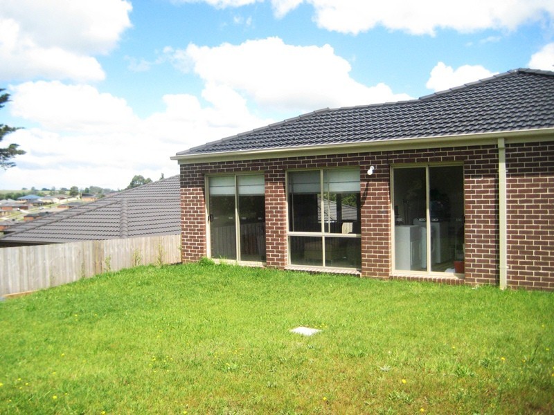 13 Toorongo Street, Drouin VIC 3818