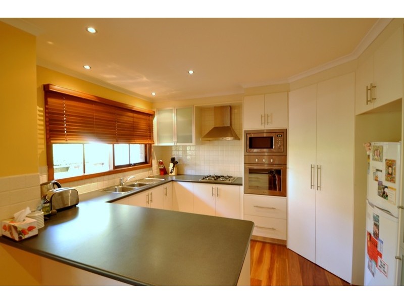 61 Waratah Drive, Warragul VIC 3820