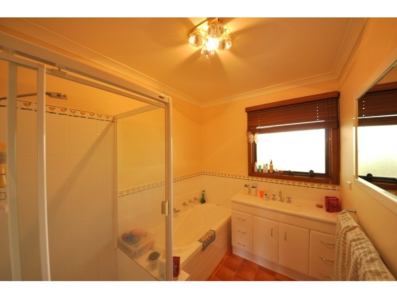 61 Waratah Drive, Warragul VIC 3820