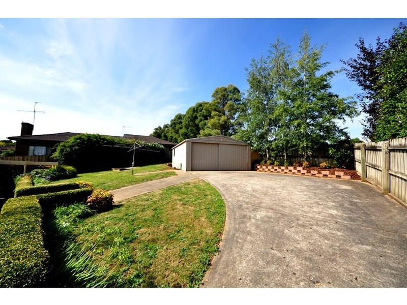 61 Waratah Drive, Warragul VIC 3820