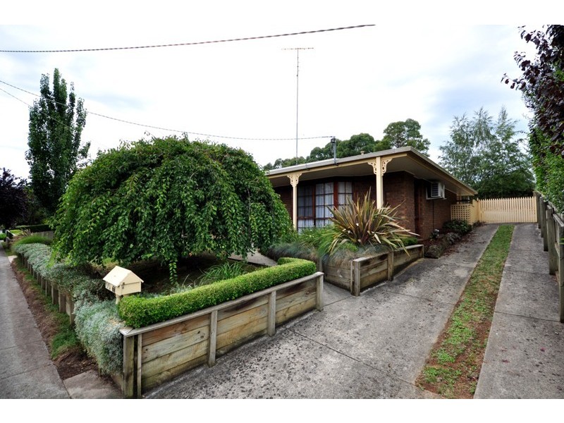 61 Waratah Drive, Warragul VIC 3820