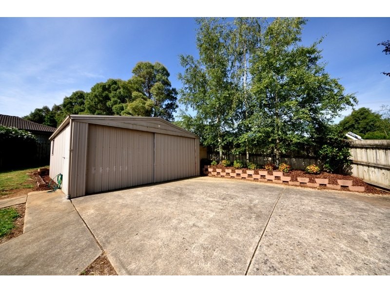 61 Waratah Drive, Warragul VIC 3820