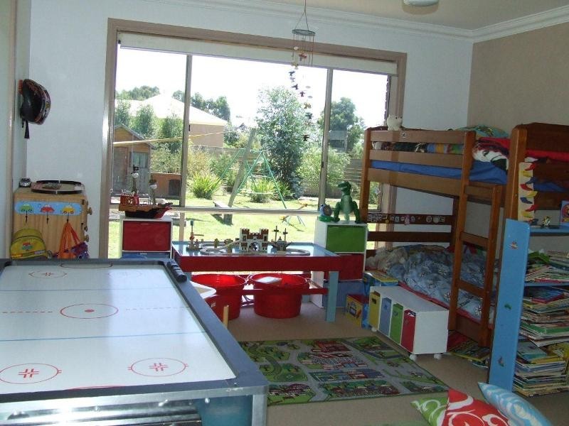 14 Nottingham Court, Drouin VIC 3818