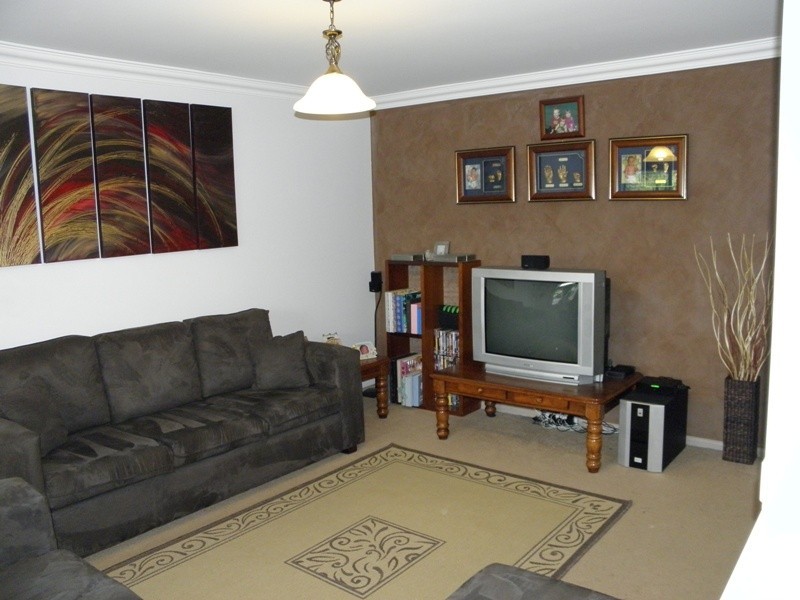 14 Nottingham Court, Drouin VIC 3818