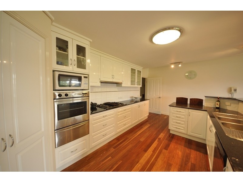 4 Gwinear Court, Warragul VIC 3820