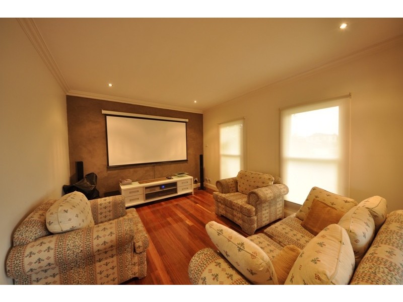4 Gwinear Court, Warragul VIC 3820