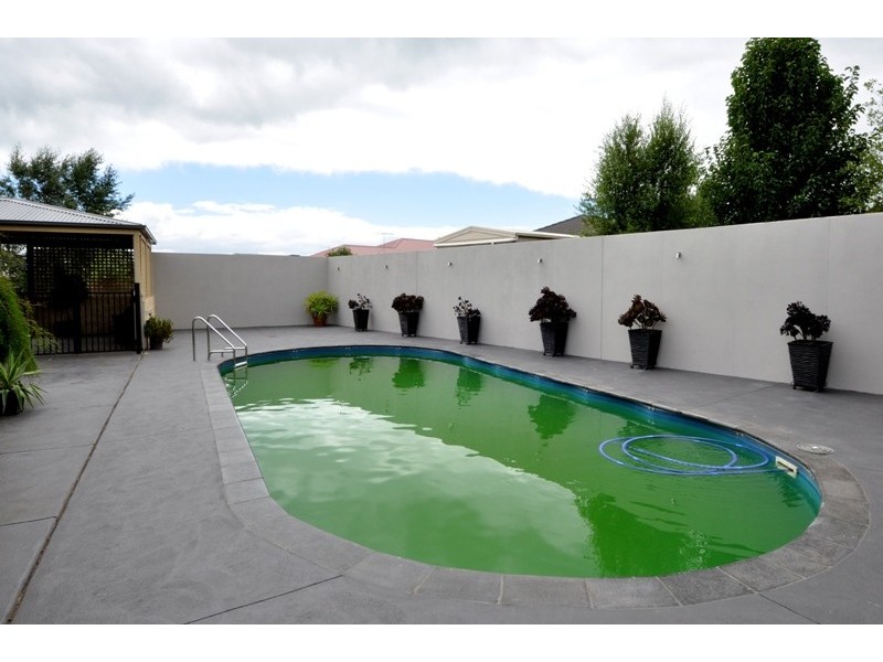 4 Gwinear Court, Warragul VIC 3820