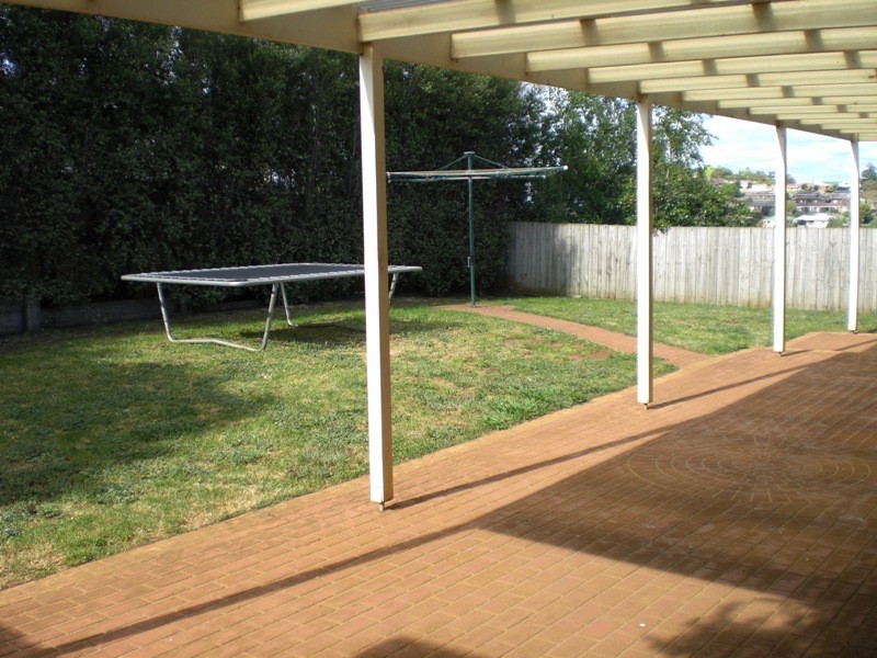 9 Myrtle Crescent, Warragul VIC 3820