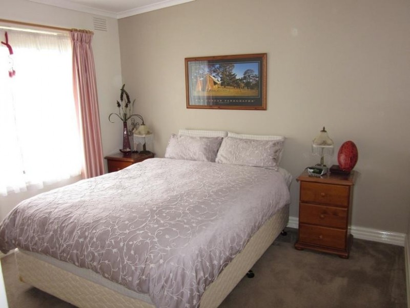 2/6 Main Neerim Road, Drouin VIC 3818