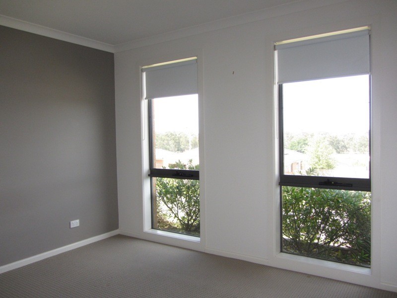 32 Sutherland Way, Drouin VIC 3818