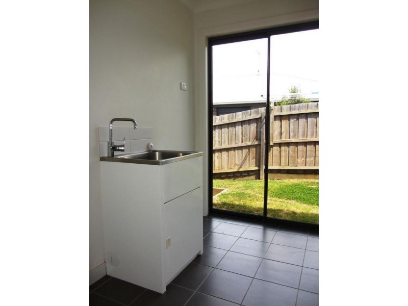 32 Sutherland Way, Drouin VIC 3818