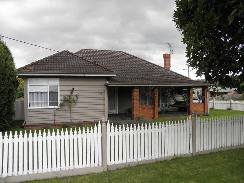 12 Chapmans Road, Trafalgar VIC 3824