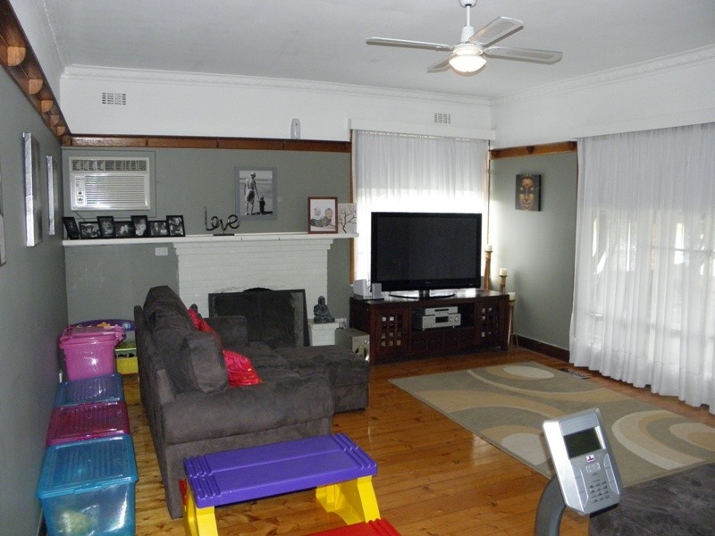 12 Chapmans Road, Trafalgar VIC 3824