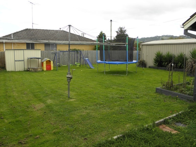 12 Chapmans Road, Trafalgar VIC 3824