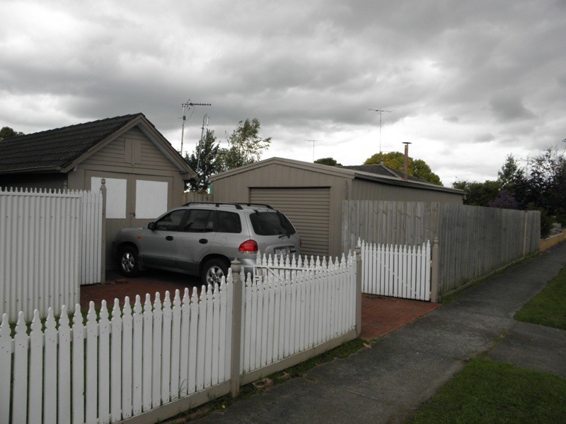 12 Chapmans Road, Trafalgar VIC 3824