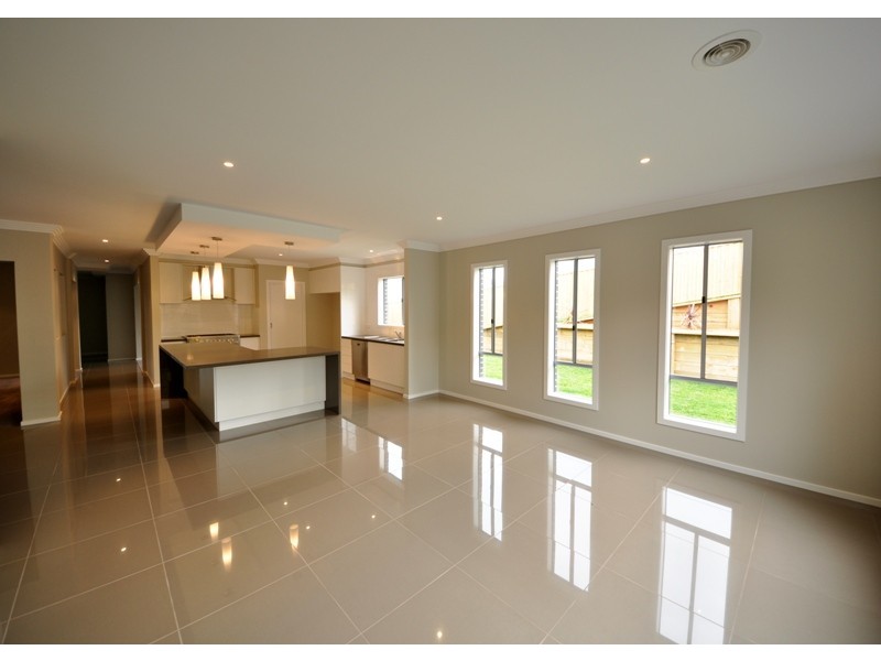37 Glendon Drive, Warragul VIC 3820