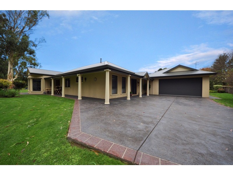 39 Waddell Road, Drouin VIC 3818