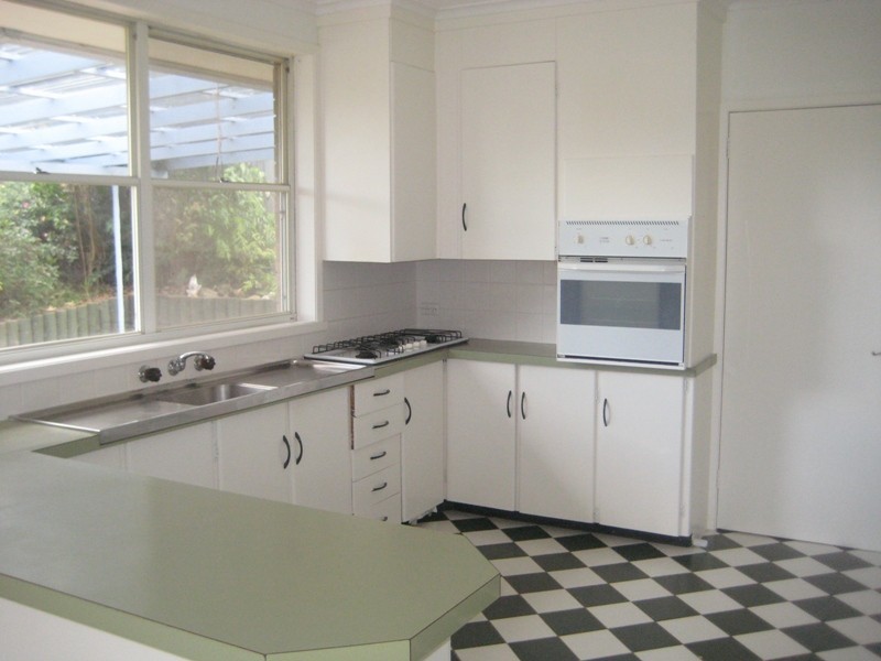 16 Stirling Street, Warragul VIC 3820