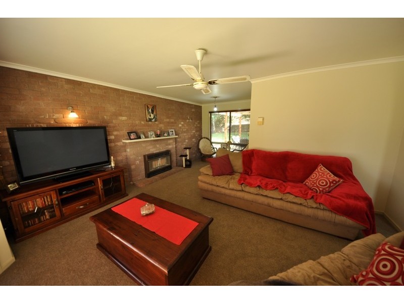 42 Stoddarts Road, Warragul VIC 3820