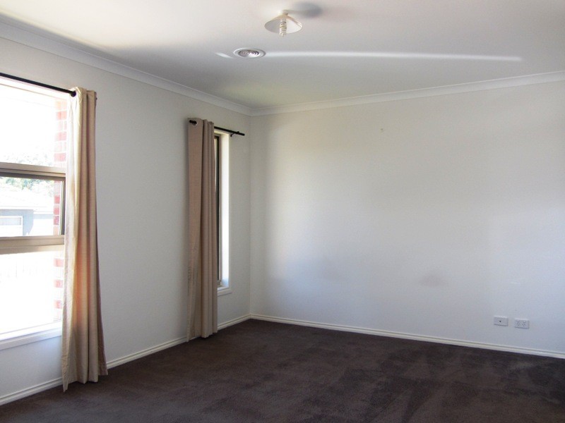 3 Jane Court, Drouin VIC 3818