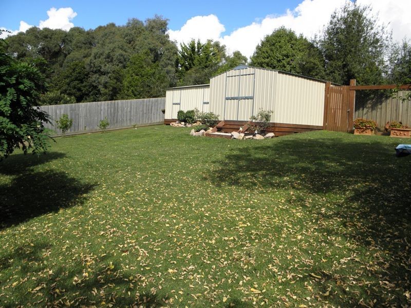 27 Platts Road, Buln Buln VIC 3821