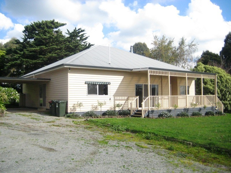 415 Lardner Road, Warragul West VIC 3821