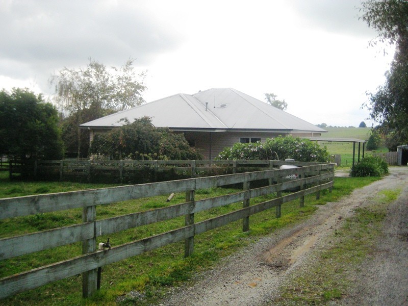 415 Lardner Road, Warragul West VIC 3821