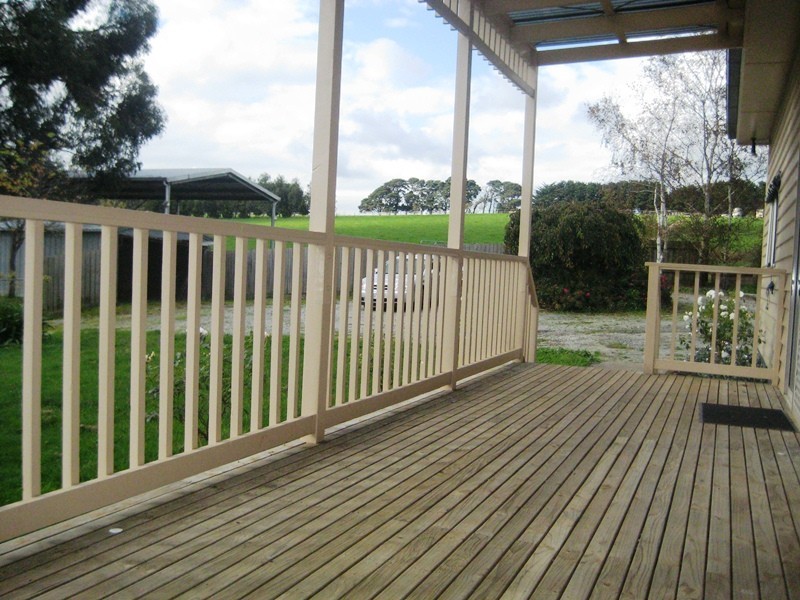 415 Lardner Road, Warragul West VIC 3821