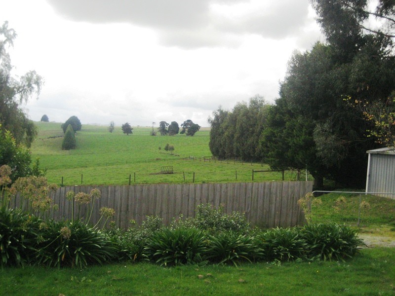 415 Lardner Road, Warragul West VIC 3821