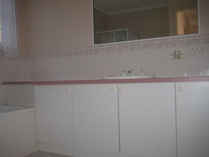 28 Neerim Street, Drouin VIC 3818