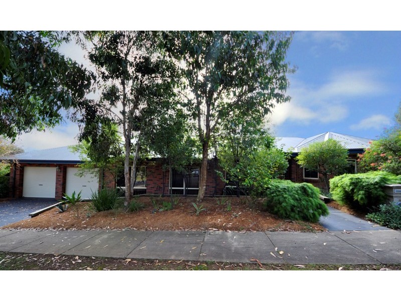 1 Wallace Crescent, Drouin VIC 3818