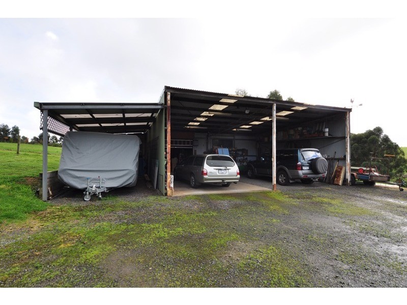 305 East West Road, Warragul VIC 3820