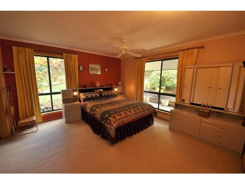 305 East West Road, Warragul VIC 3820