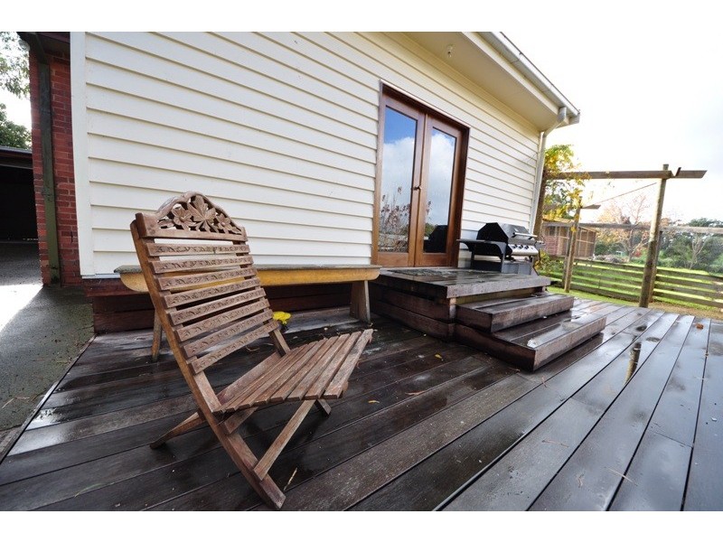 2 Petty Road, Bunyip VIC 3815