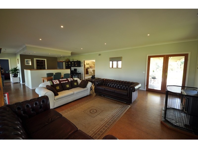 109 Forest Road, Labertouche VIC 3816